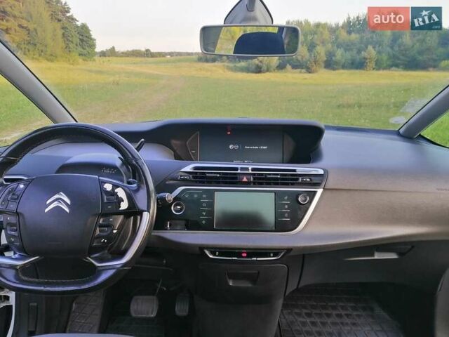 Белый Ситроен С4 Пикассо, объемом двигателя 1.56 л и пробегом 268 тыс. км за 10900 $, фото 11 на Automoto.ua