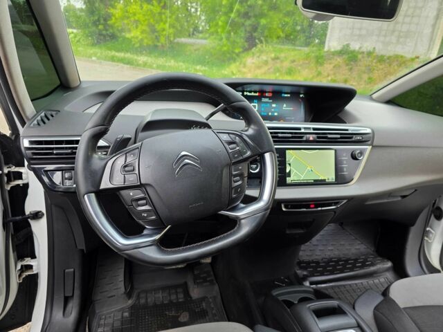 Белый Ситроен С4 Пикассо, объемом двигателя 1.6 л и пробегом 279 тыс. км за 11000 $, фото 4 на Automoto.ua