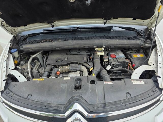 Белый Ситроен С4 Пикассо, объемом двигателя 1.6 л и пробегом 279 тыс. км за 11000 $, фото 10 на Automoto.ua