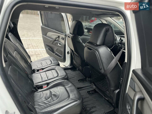 Білий Сітроен С4 Пікассо, об'ємом двигуна 1.56 л та пробігом 302 тис. км за 8550 $, фото 8 на Automoto.ua