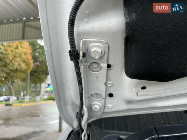 Белый Ситроен С4 Пикассо, объемом двигателя 1.56 л и пробегом 221 тыс. км за 9400 $, фото 46 на Automoto.ua
