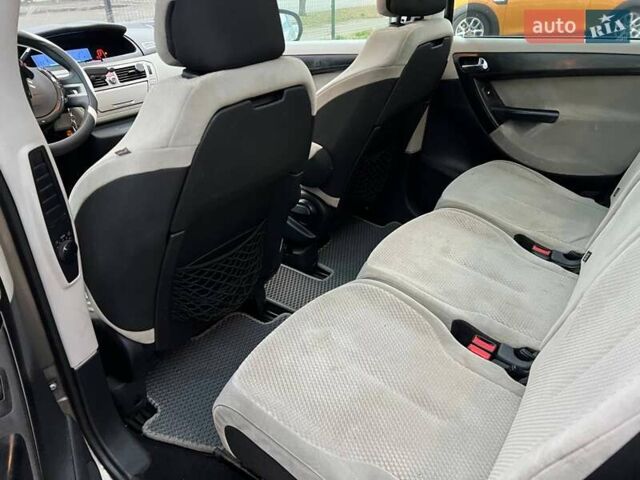 Бежевый Ситроен С4 Пикассо, объемом двигателя 1.6 л и пробегом 230 тыс. км за 5000 $, фото 13 на Automoto.ua