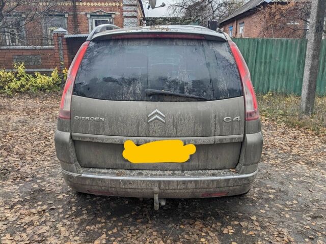 Бежевый Ситроен С4 Пикассо, объемом двигателя 2 л и пробегом 310 тыс. км за 2000 $, фото 3 на Automoto.ua