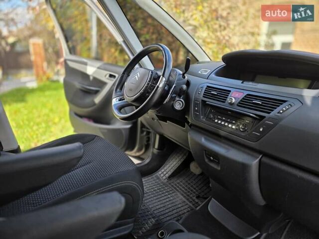 Ситроен С4 Пикассо 2009 в Бердичеве на Automoto.ua Бежевый Ситроен С4 Пикассо, объемом двигателя 1.6 л и пробегом 240 тыс. км за 3999 $, фото 52 на Automoto.ua