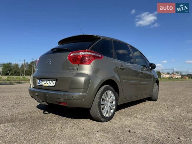 Бежевый Ситроен С4 Пикассо, объемом двигателя 1.6 л и пробегом 240 тыс. км за 4500 $, фото 16 на Automoto.ua