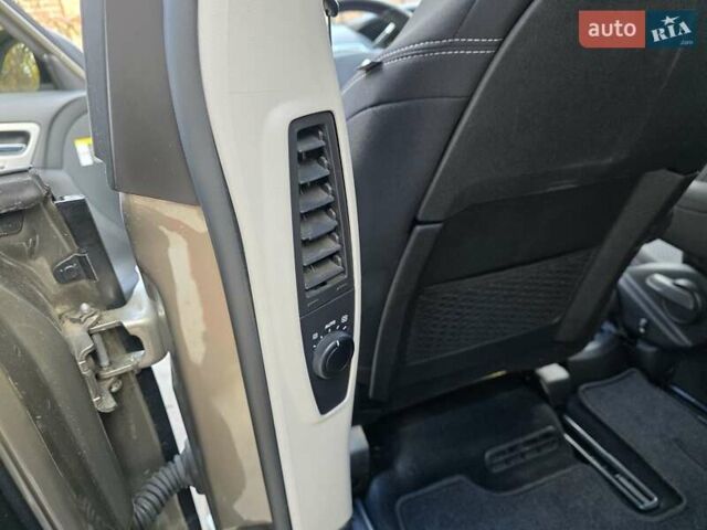 Бежевий Сітроен С4 Пікассо, об'ємом двигуна 1.6 л та пробігом 240 тис. км за 4500 $, фото 56 на Automoto.ua