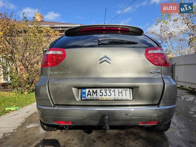 Ситроен С4 Пикассо 2009 в Бердичеве на Automoto.ua Бежевый Ситроен С4 Пикассо, объемом двигателя 1.6 л и пробегом 240 тыс. км за 3999 $, фото 37 на Automoto.ua