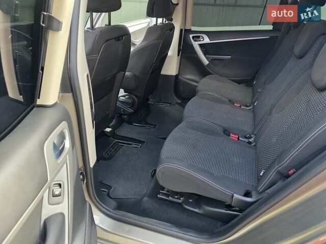 Ситроен С4 Пикассо 2009 в Бердичеве на Automoto.ua Бежевый Ситроен С4 Пикассо, объемом двигателя 1.6 л и пробегом 240 тыс. км за 3999 $, фото 55 на Automoto.ua