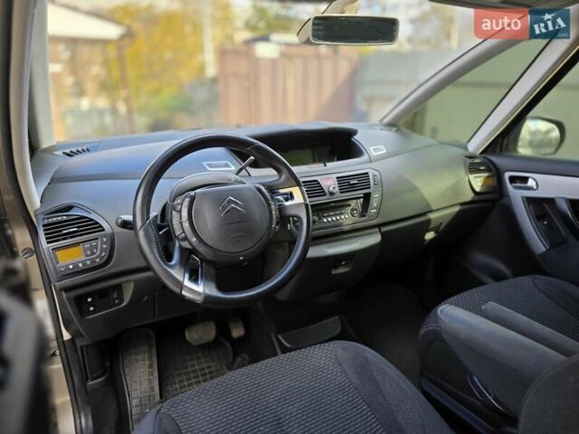 Бежевий Сітроен С4 Пікассо, об'ємом двигуна 1.6 л та пробігом 240 тис. км за 4500 $, фото 49 на Automoto.ua