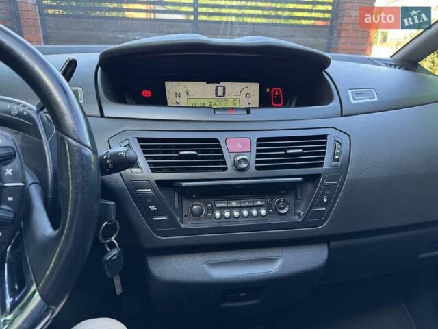 Бежевый Ситроен С4 Пикассо, объемом двигателя 1.6 л и пробегом 240 тыс. км за 4500 $, фото 33 на Automoto.ua