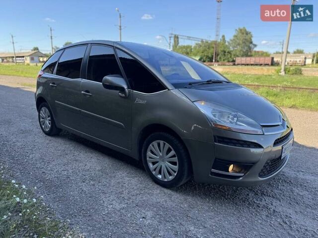 Бежевый Ситроен С4 Пикассо, объемом двигателя 1.6 л и пробегом 240 тыс. км за 4500 $, фото 24 на Automoto.ua