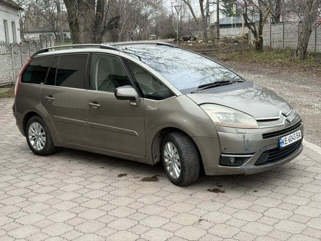 Бежевий Сітроен С4 Пікассо, об'ємом двигуна 1.6 л та пробігом 260 тис. км за 5000 $, фото 2 на Automoto.ua