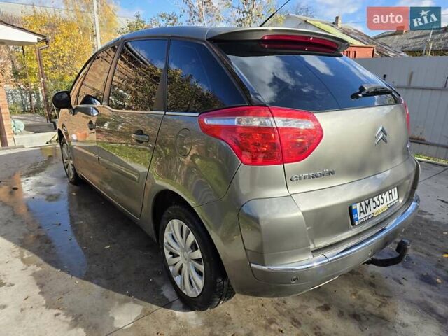 Ситроен С4 Пикассо 2009 в Бердичеве на Automoto.ua Бежевый Ситроен С4 Пикассо, объемом двигателя 1.6 л и пробегом 240 тыс. км за 3999 $, фото 36 на Automoto.ua