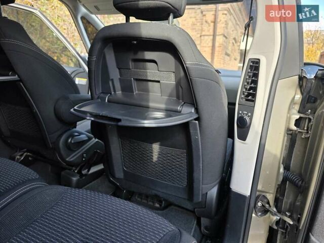 Бежевий Сітроен С4 Пікассо, об'ємом двигуна 1.6 л та пробігом 240 тис. км за 4500 $, фото 38 на Automoto.ua