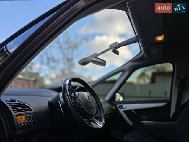 Бежевий Сітроен С4 Пікассо, об'ємом двигуна 1.6 л та пробігом 240 тис. км за 4500 $, фото 11 на Automoto.ua