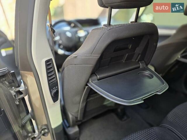 Ситроен С4 Пикассо 2009 в Бердичеве на Automoto.ua Бежевый Ситроен С4 Пикассо, объемом двигателя 1.6 л и пробегом 240 тыс. км за 3999 $, фото 49 на Automoto.ua