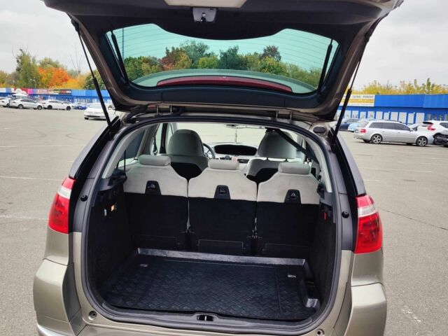 Бежевый Ситроен С4 Пикассо, объемом двигателя 1.6 л и пробегом 208 тыс. км за 5525 $, фото 1 на Automoto.ua