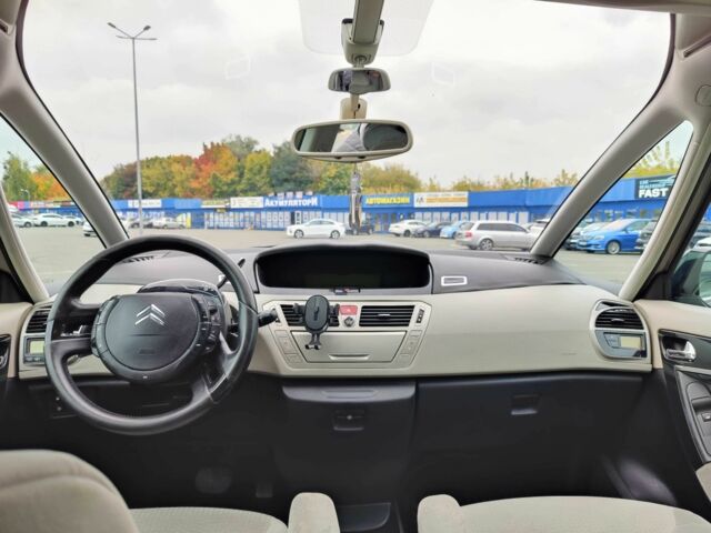 Бежевый Ситроен С4 Пикассо, объемом двигателя 1.6 л и пробегом 208 тыс. км за 5525 $, фото 5 на Automoto.ua