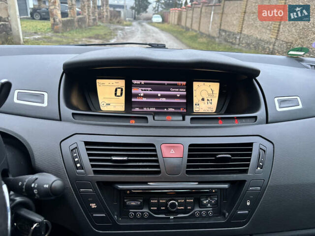 Бежевый Ситроен С4 Пикассо, объемом двигателя 1.6 л и пробегом 193 тыс. км за 6200 $, фото 16 на Automoto.ua