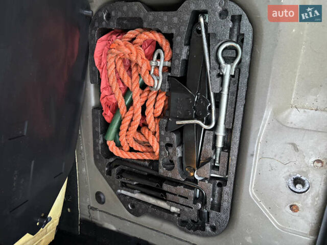 Бежевый Ситроен С4 Пикассо, объемом двигателя 1.6 л и пробегом 193 тыс. км за 6200 $, фото 11 на Automoto.ua