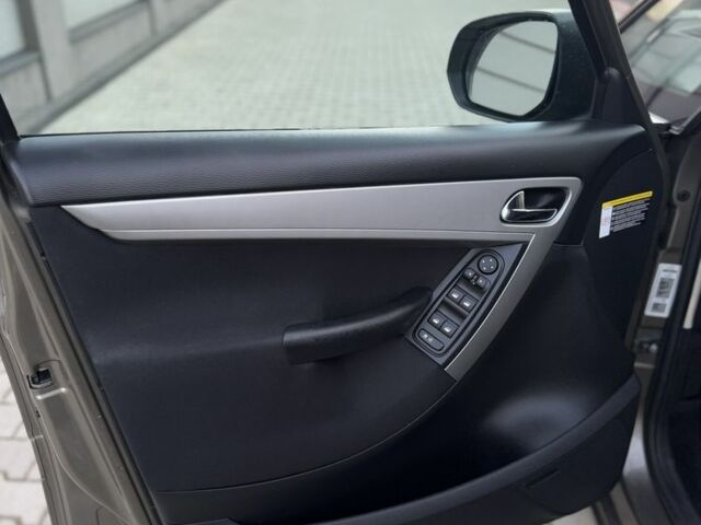 Бежевий Сітроен С4 Пікассо, об'ємом двигуна 1.6 л та пробігом 230 тис. км за 7500 $, фото 13 на Automoto.ua