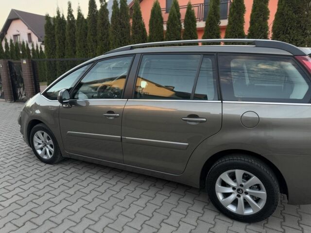 Бежевий Сітроен С4 Пікассо, об'ємом двигуна 1.6 л та пробігом 230 тис. км за 7500 $, фото 11 на Automoto.ua