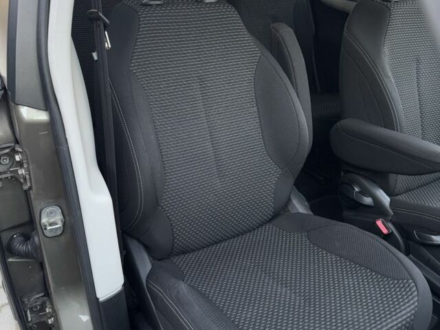 Бежевий Сітроен С4 Пікассо, об'ємом двигуна 1.6 л та пробігом 230 тис. км за 7500 $, фото 18 на Automoto.ua