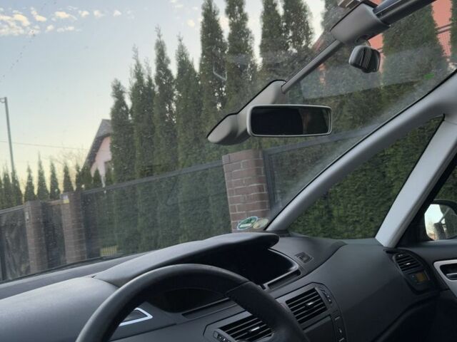 Бежевий Сітроен С4 Пікассо, об'ємом двигуна 1.6 л та пробігом 230 тис. км за 7500 $, фото 14 на Automoto.ua