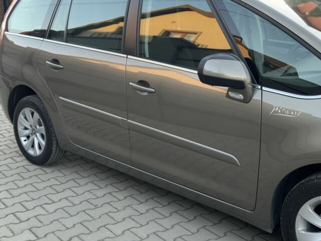 Бежевий Сітроен С4 Пікассо, об'ємом двигуна 1.6 л та пробігом 230 тис. км за 7500 $, фото 4 на Automoto.ua