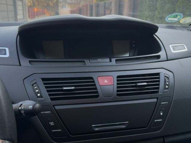 Бежевий Сітроен С4 Пікассо, об'ємом двигуна 1.6 л та пробігом 230 тис. км за 7500 $, фото 17 на Automoto.ua