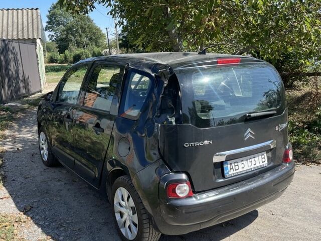 Чорний Сітроен С4 Пікассо, об'ємом двигуна 1.6 л та пробігом 280 тис. км за 2350 $, фото 6 на Automoto.ua