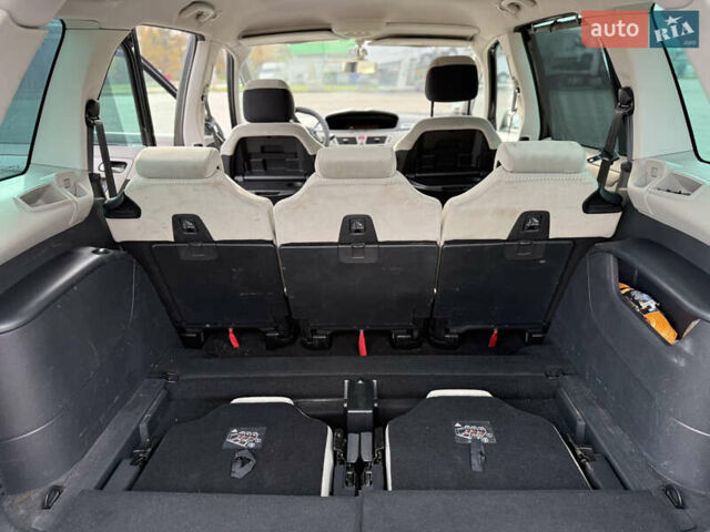 Черный Ситроен С4 Пикассо, объемом двигателя 1.56 л и пробегом 255 тыс. км за 5600 $, фото 18 на Automoto.ua