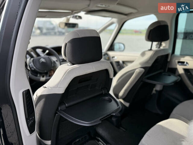 Черный Ситроен С4 Пикассо, объемом двигателя 1.56 л и пробегом 255 тыс. км за 5600 $, фото 12 на Automoto.ua