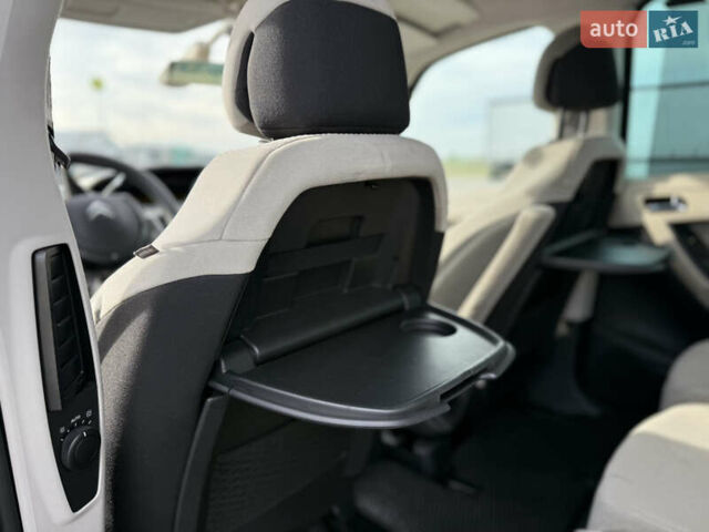 Черный Ситроен С4 Пикассо, объемом двигателя 1.56 л и пробегом 255 тыс. км за 5600 $, фото 13 на Automoto.ua