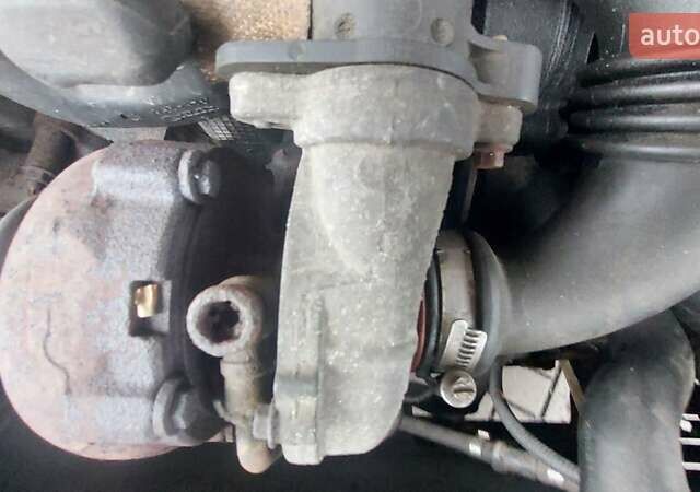 Черный Ситроен С4 Пикассо, объемом двигателя 1.56 л и пробегом 260 тыс. км за 3999 $, фото 52 на Automoto.ua