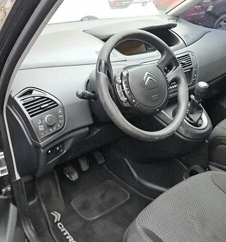 Черный Ситроен С4 Пикассо, объемом двигателя 1.75 л и пробегом 257 тыс. км за 5300 $, фото 8 на Automoto.ua