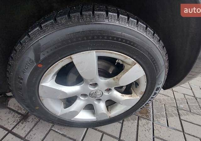 Черный Ситроен С4 Пикассо, объемом двигателя 1.56 л и пробегом 260 тыс. км за 3999 $, фото 48 на Automoto.ua