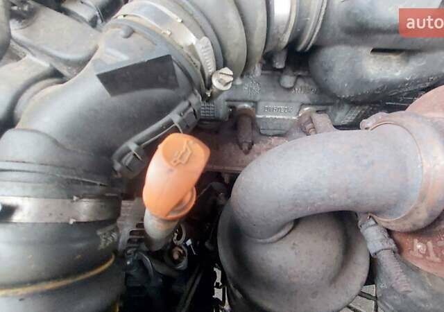 Черный Ситроен С4 Пикассо, объемом двигателя 1.56 л и пробегом 260 тыс. км за 3999 $, фото 54 на Automoto.ua