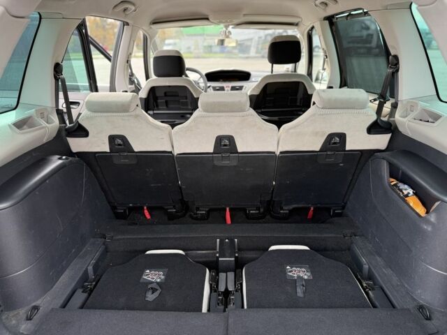 Черный Ситроен С4 Пикассо, объемом двигателя 1.6 л и пробегом 255 тыс. км за 5600 $, фото 7 на Automoto.ua