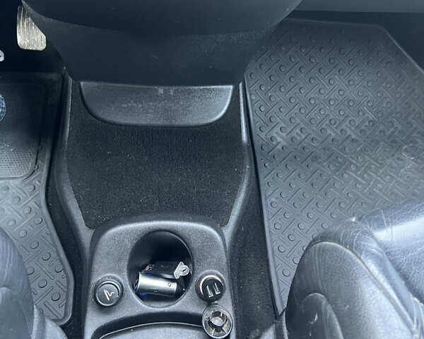 Черный Ситроен С4 Пикассо, объемом двигателя 1.6 л и пробегом 260 тыс. км за 4000 $, фото 35 на Automoto.ua