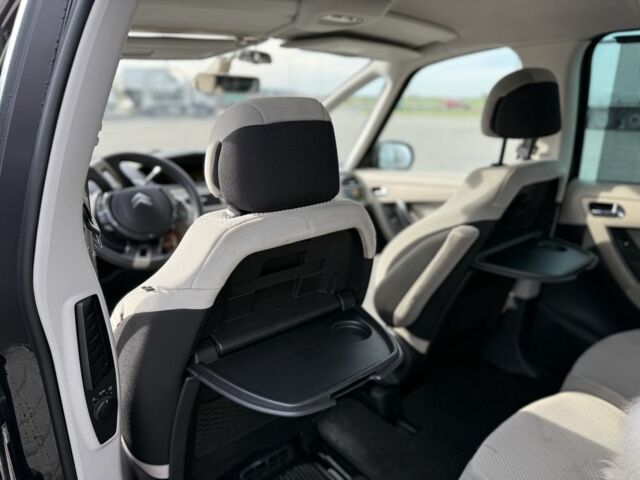 Черный Ситроен С4 Пикассо, объемом двигателя 1.6 л и пробегом 255 тыс. км за 5600 $, фото 6 на Automoto.ua