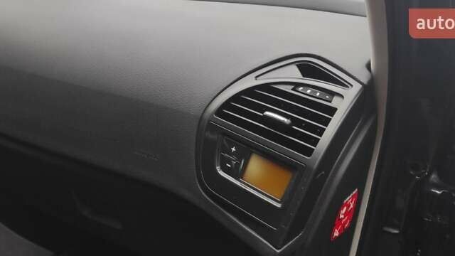Чорний Сітроен С4 Пікассо, об'ємом двигуна 2 л та пробігом 299 тис. км за 5700 $, фото 16 на Automoto.ua