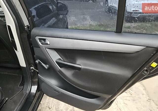 Черный Ситроен С4 Пикассо, объемом двигателя 1.75 л и пробегом 257 тыс. км за 5300 $, фото 10 на Automoto.ua