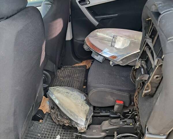 Ситроен С4 Пикассо 2007 в Калиновке на Automoto.ua Черный Ситроен С4 Пикассо, объемом двигателя 1.75 л и пробегом 280 тыс. км за 2800 $, фото 5 на Automoto.ua