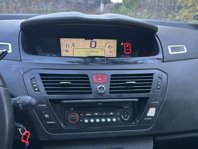 Сітроен С4 Пікассо 2008 у Макарове на Automoto.ua Чорний Сітроен С4 Пікассо, об'ємом двигуна 2 л та пробігом 250 тис. км за 6700 $, фото 17 на Automoto.ua