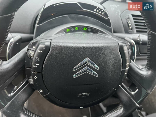 Черный Ситроен С4 Пикассо, объемом двигателя 2 л и пробегом 289 тыс. км за 5950 $, фото 37 на Automoto.ua
