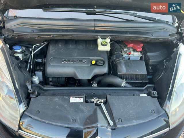 Ситроен С4 Пикассо 2008 в Макарове на Automoto.ua Черный Ситроен С4 Пикассо, объемом двигателя 2 л и пробегом 250 тыс. км за 6700 $, фото 4 на Automoto.ua