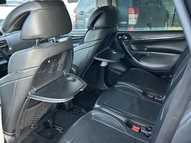 Сітроен С4 Пікассо 2008 у Макарове на Automoto.ua Чорний Сітроен С4 Пікассо, об'ємом двигуна 2 л та пробігом 250 тис. км за 6700 $, фото 6 на Automoto.ua