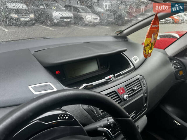 Черный Ситроен С4 Пикассо, объемом двигателя 2 л и пробегом 280 тыс. км за 6500 $, фото 10 на Automoto.ua