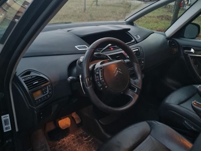 Чорний Сітроен С4 Пікассо, об'ємом двигуна 1.6 л та пробігом 293 тис. км за 4900 $, фото 3 на Automoto.ua